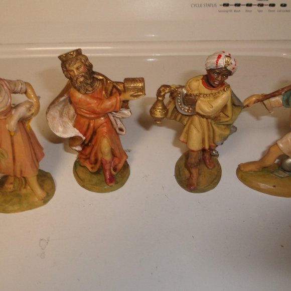 Vintage Fontanni nativity set 26 pieces Christmas